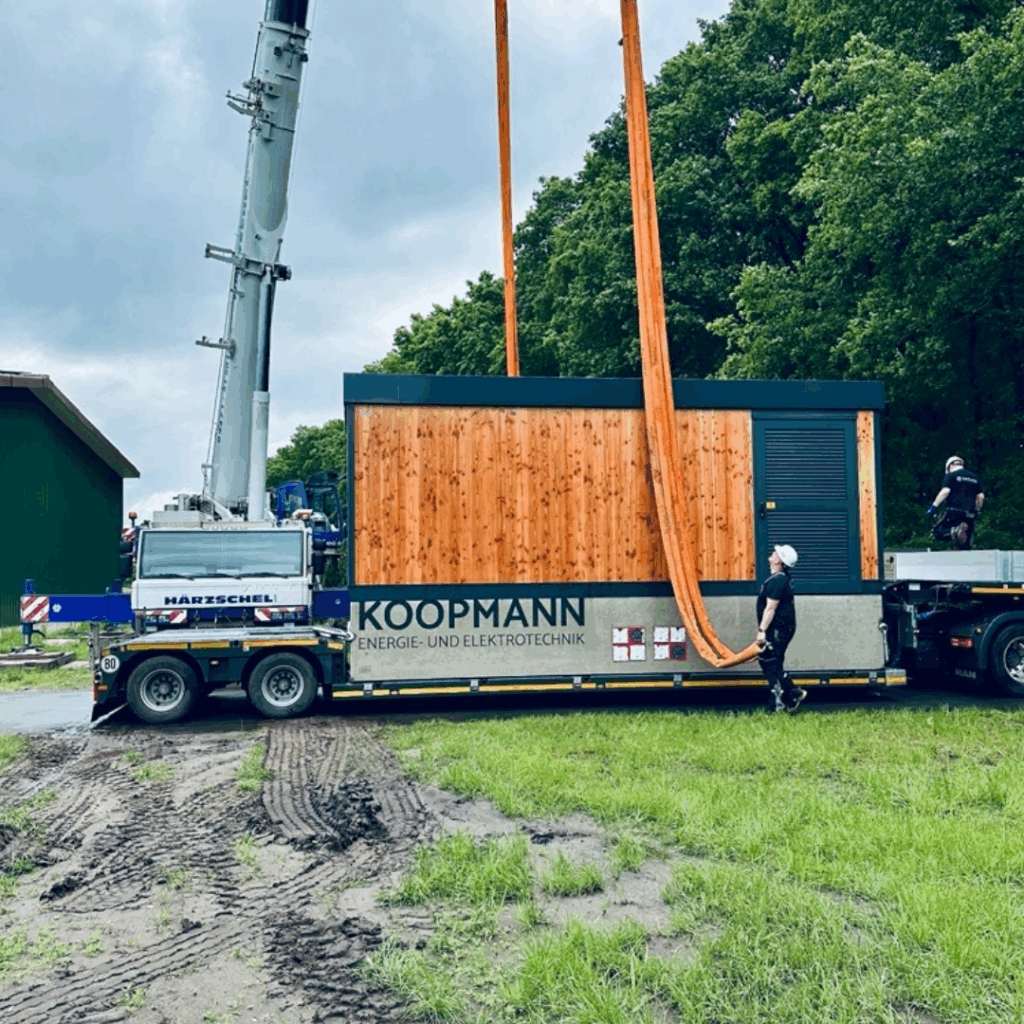 Lieferung der Koopmann Netzstation in Holzbauweise